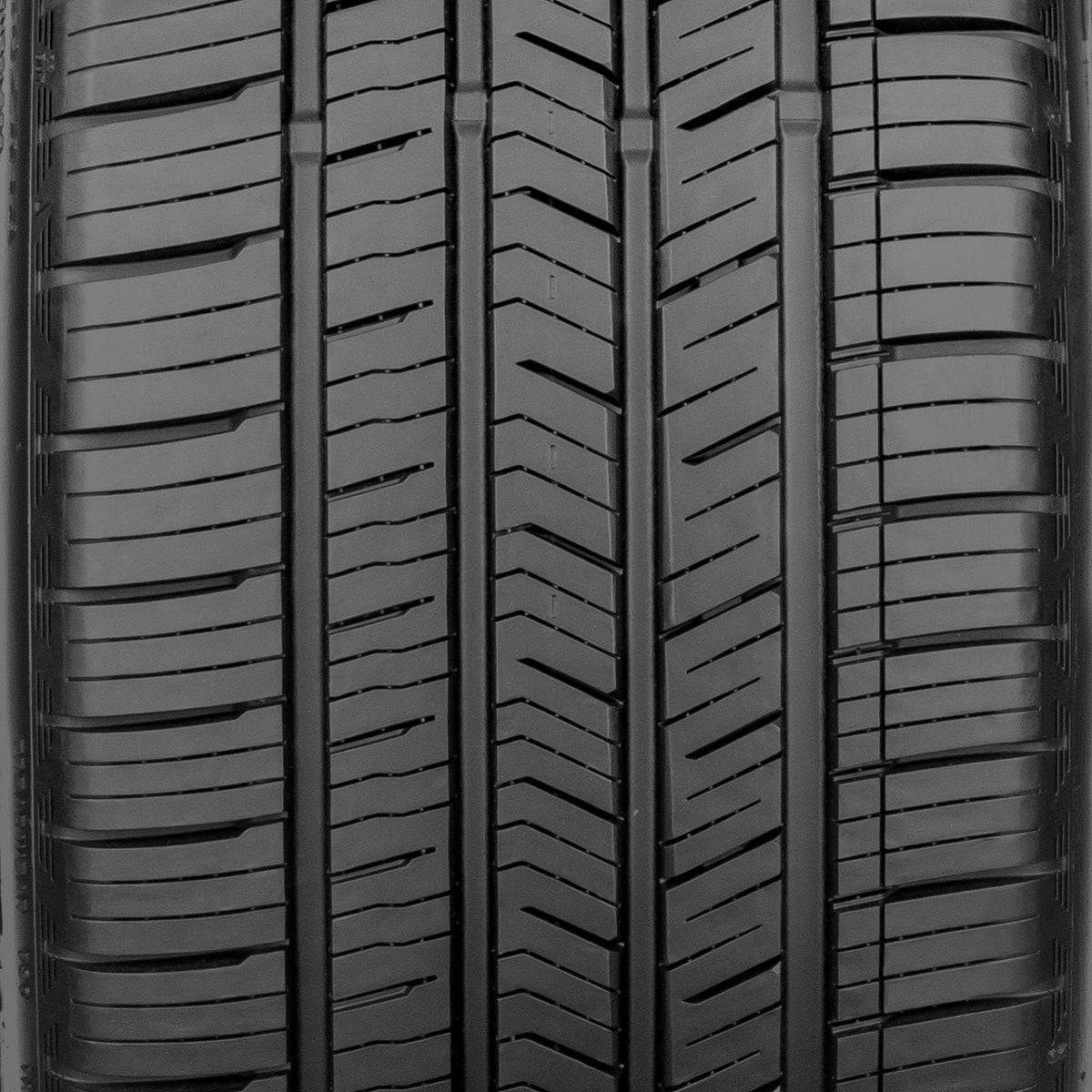 235/45R18 98W XL R833981